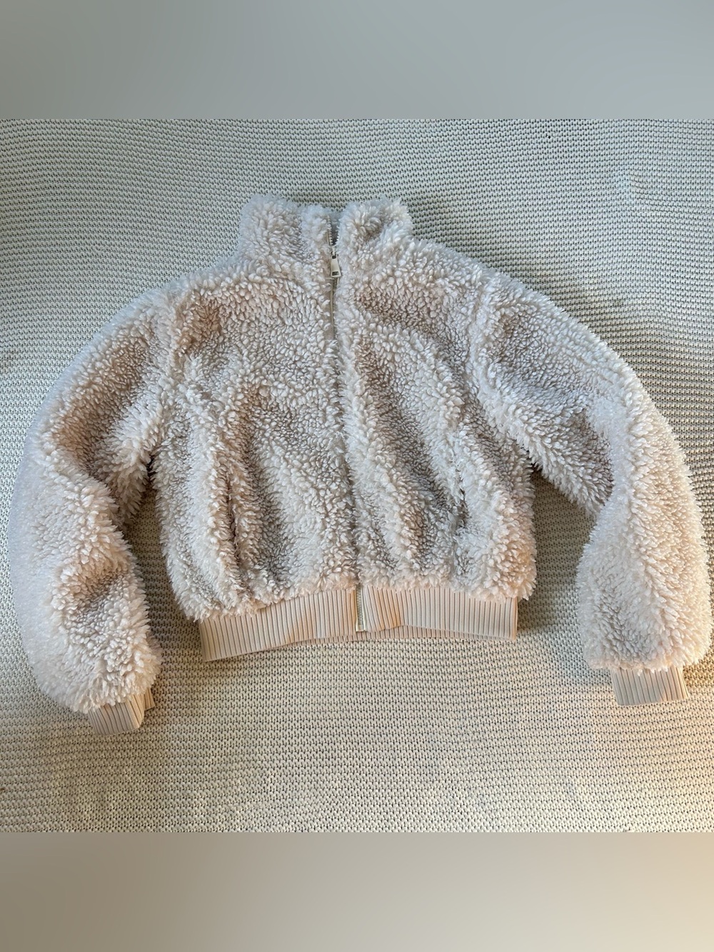 Love Tree Small White Fuzzy Sherpa Jacket